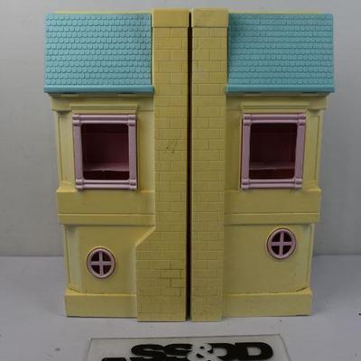 Vintage Folding Doll House, Plastic, Extends to 39