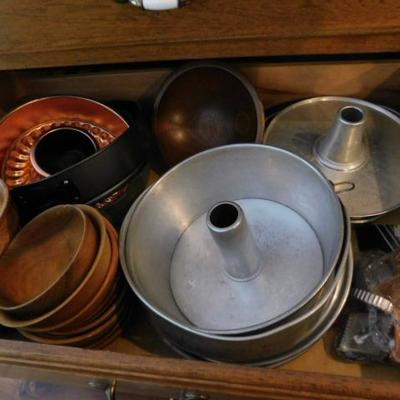 Collection of Form Pans and Baking Items