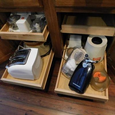Collection of Hand and Counter Top Kitchen Appliances