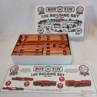 Vintage Log Building Set