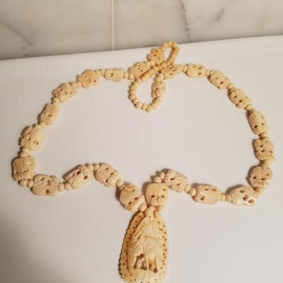 Vtg Hand carved Bovine Bone Necklace and Pendant Elephants
