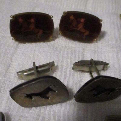 Lot 229 - Costume Jewelry - Cufflinks 