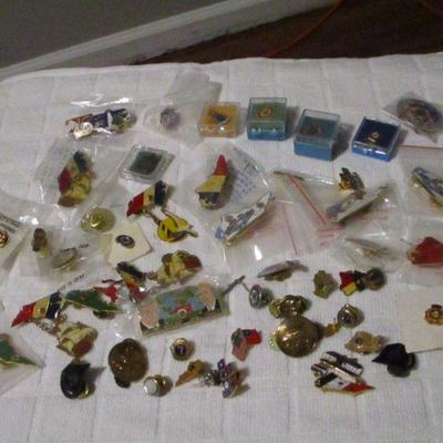 Lot 231 - Lapel Pins - Random Subjects