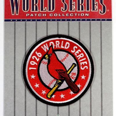 2002 UPPER DECK World Series Patch Collection: 1926 St. Louis Cardinals/New York Yankees Patch & Card