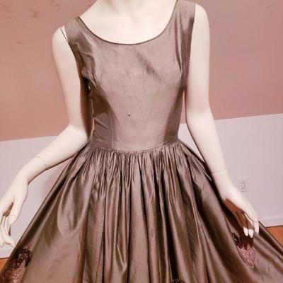 Vtg 1950's brown/grey silk Sharkskin Pinup Rockabilly dress accent lace  applique velour ribbon