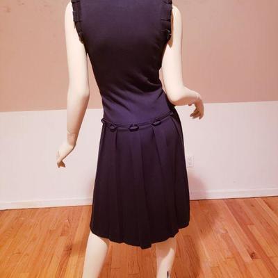 Vtg  Sheath jersey knit dress pussy bow covered buttons/Pleats