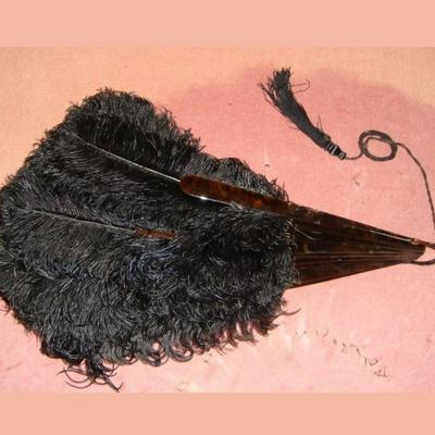 Antique black Ostrich Feathers Tortoise 1920's Hand folding fan 