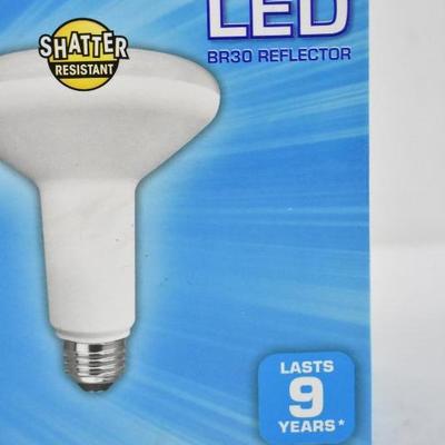 Box of 4 Light Bulbs: Great Value LED 9 Watts BR30 Daylight Medium Base - New