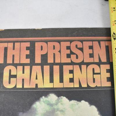 The Present Challenge: A Report on The Nuclear Dilemma 1983 - Vintage