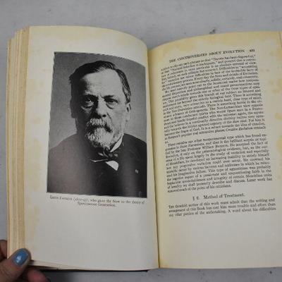 The Science of Life, Hardcover Book by HG Wells. Volume 2 Vintage 1931