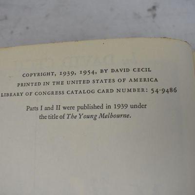 Melbourne, Hardcover Book by Lord David Cecil. With Dust Cover. Vintage 1954