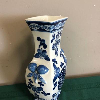 Lot #05 Blue Transferware Vase