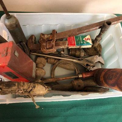 Lot #90 Lot of old tools and tins 