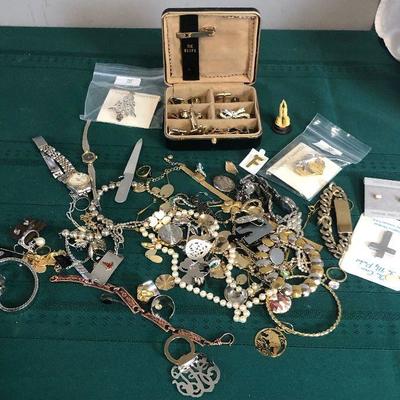 Lot #206 Lot of Men's and Women's Costume Jewels
