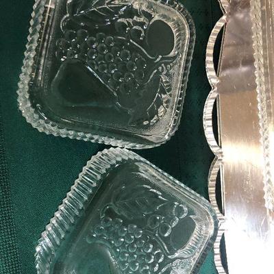 Lot #209 2 Trays 1- with Glass Inserts