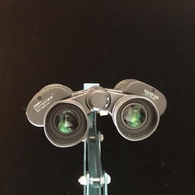 Lot 21 - Orion 10 x 50 Binoculars & Stand