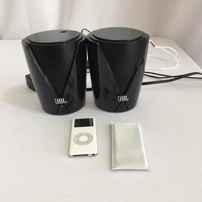 Lot 28 - iPod & JBL Speakers