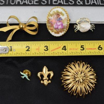 6 Piece Costume Jewelry Pins, Gold Tones - Vintage