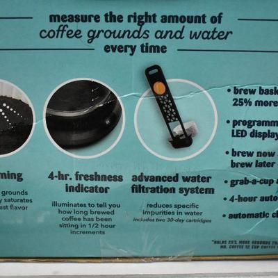 Mr. Coffee Easy Measure 12 cup programmable coffee maker. Works