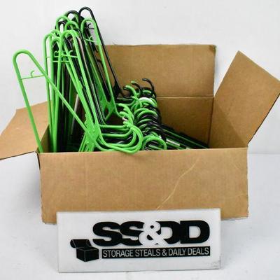 Box of Approximately 72 Hangers