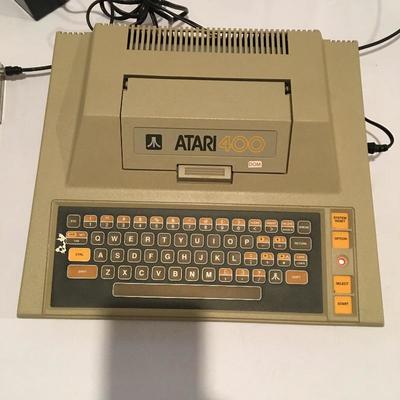 Lot 57 - Atari 400 Computer Game Console