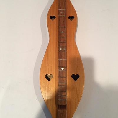 Lot 81 - Hand Made Dulcimer 