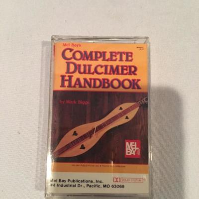 Lot 81 - Hand Made Dulcimer 