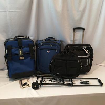 Lot 110 - Luggage, Carrier and World Clock