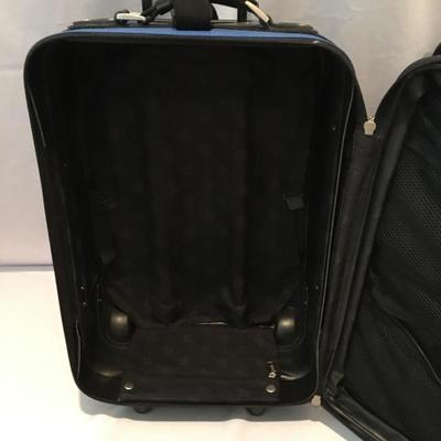 Lot 110 - Luggage, Carrier and World Clock