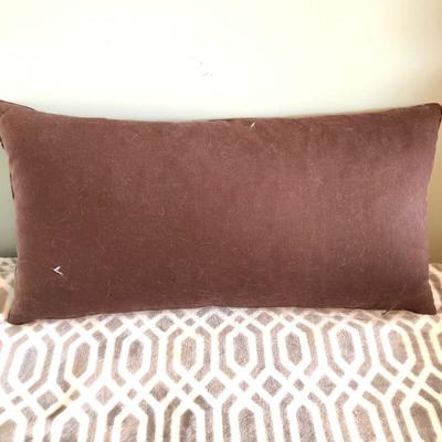 Lot 114- Throws & Pillows