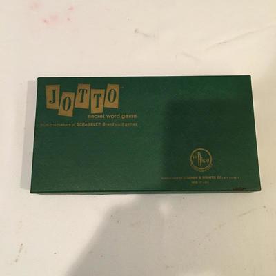 Lot 123 - Toys & Games
