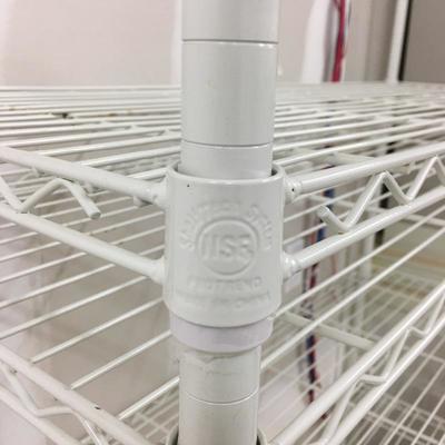  Lot 125 - White Metal Shelving Unit