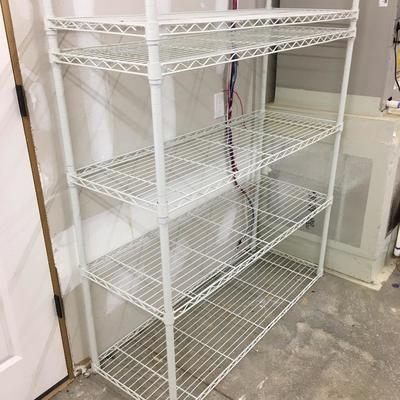  Lot 125 - White Metal Shelving Unit