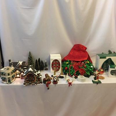 Lot 132 - Department 56 and Starbucks Studio Village