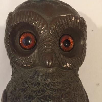 Lot 133 - Signed Owl Statue