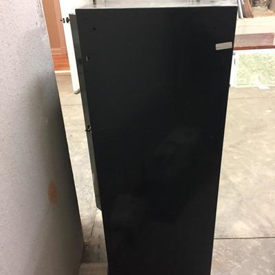 Lot 134 - Stack-On Gun Safe with Key
