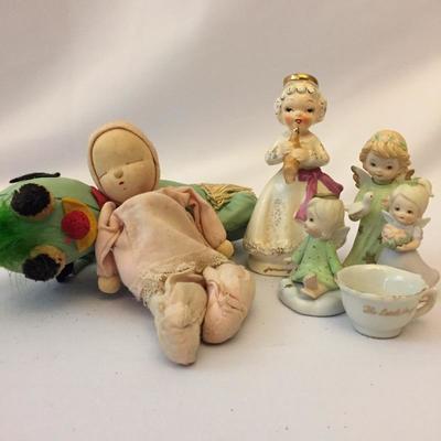 Lot 142 - Vintage Lefton Figurines & Dolls
