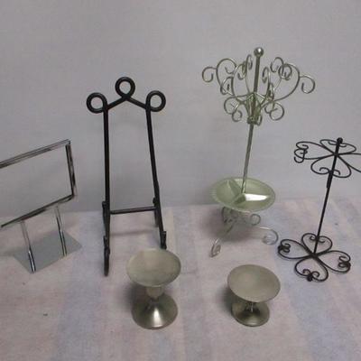 Lot 3 - Picture Jewelry Display Stands Organizers 
