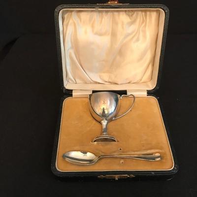 Lot 157 - Engraved Sterling Egg Set