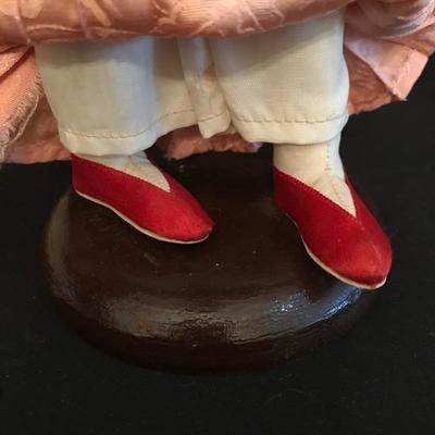 Lot 159 - International Doll Collection