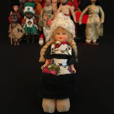 Lot 159 - International Doll Collection