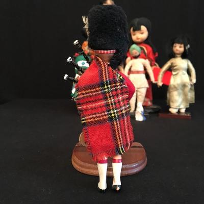 Lot 159 - International Doll Collection