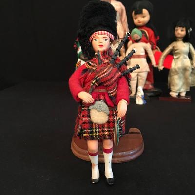 Lot 159 - International Doll Collection