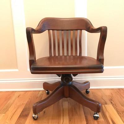 Lot 160 - Vintage Johnson Co Courthouse Chair and Desk Lamp