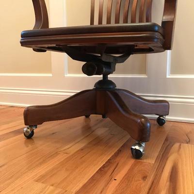 Lot 160 - Vintage Johnson Co Courthouse Chair and Desk Lamp