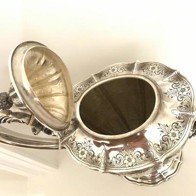 Lot 162 - Stunning Sterling Silver Teapot