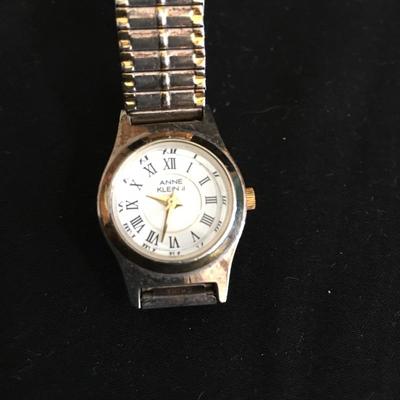 Lot 165 - Watches & More