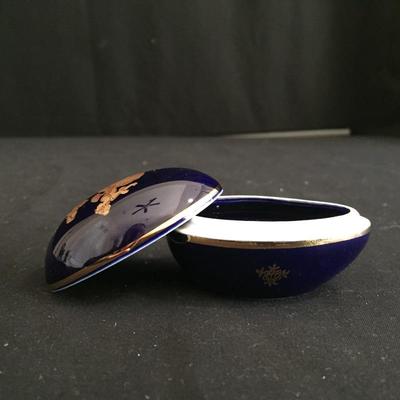 Lot 184 - European Collectibles