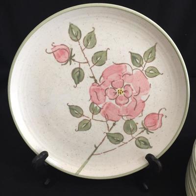 Lot 188 - Floral Poppytrail Dinnerware