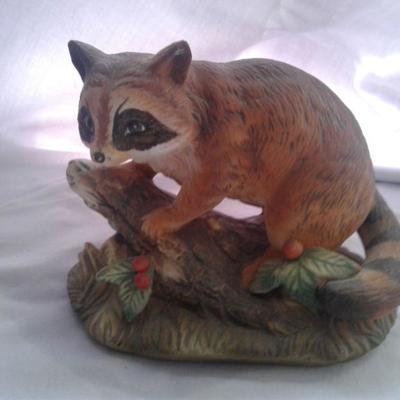 Porcelain raccoon 